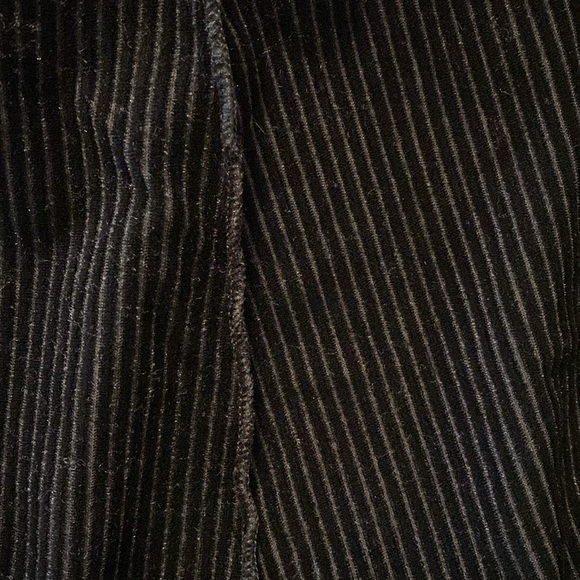 Zara Corduroy Mini Skirt. Size Medium. Black Colour. - Picture 3 of 4